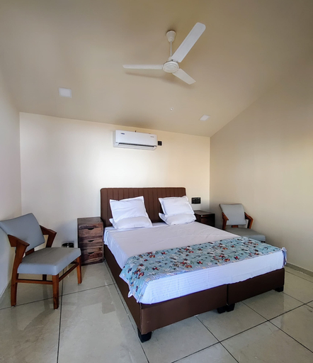 Bedroom 2, Sky View Resort, Kachchh