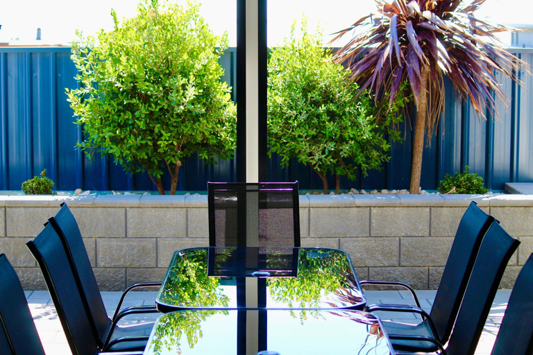 Room 5, Saltwater Breeze - Ocean Views 5BR Beach House, Yorke Peninsula - North