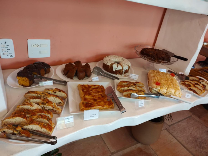 Food & Drinks