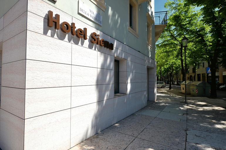 Others 5, Hotel Siena, Verona