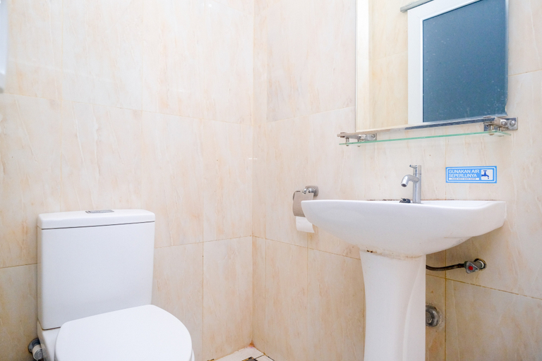 Bathroom 3, Urbanview Hotel Syariah Hapsari YIA, Kulon Progo