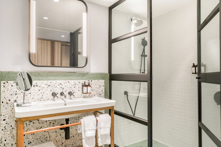Bathroom 5, Hotel Indigo Lima Miraflores by IHG, Lima