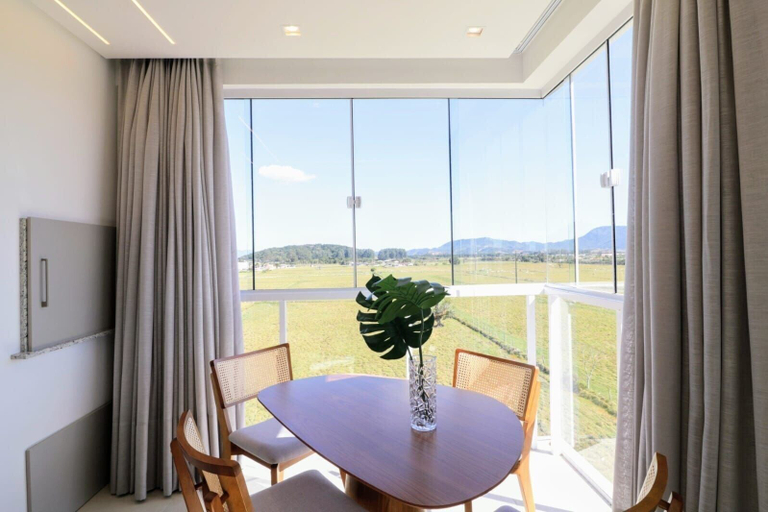 Others 3, Apt With Barbecue in Building With Pool Lda0703, Porto Belo