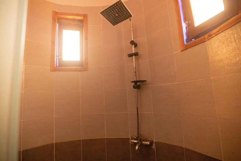 Bathroom 5, Bedouin Moon Hotel, Sant Katrin