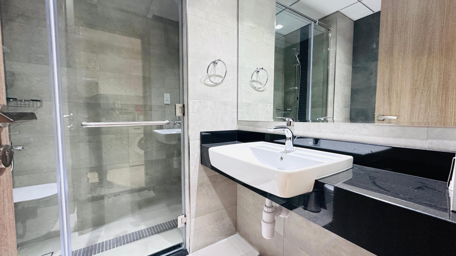 Bathroom 4, Palette Lavish Apartments At Concord Tower With Rooftop Pool, Dubai