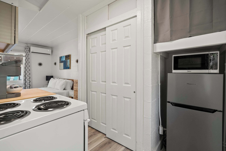 Others 4, Chic Studio Near Franklin Park + Downtown, Franklin