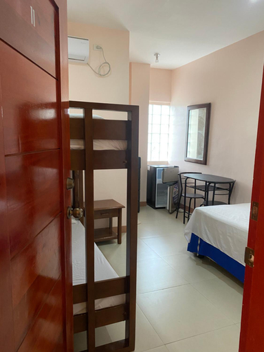 Others 5, Kellocks' Seaview Apartelle, Dalaguete