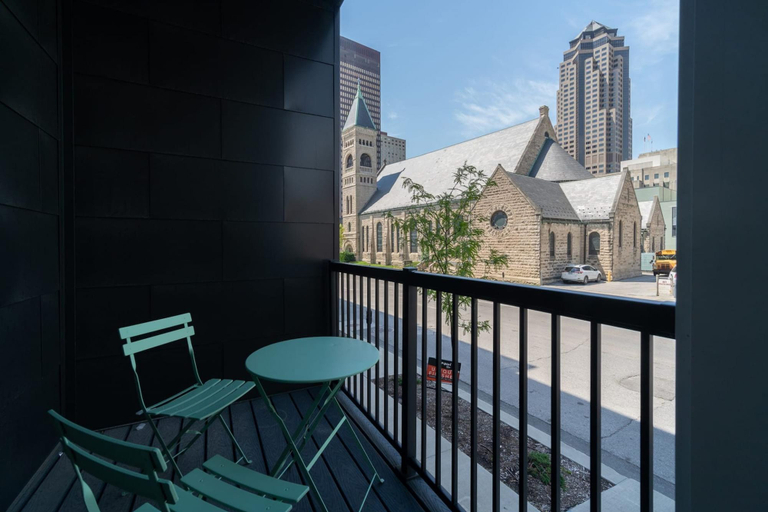 Room 3, Des Moines Executive 1BD 1BA Downtown Apartment, Polk