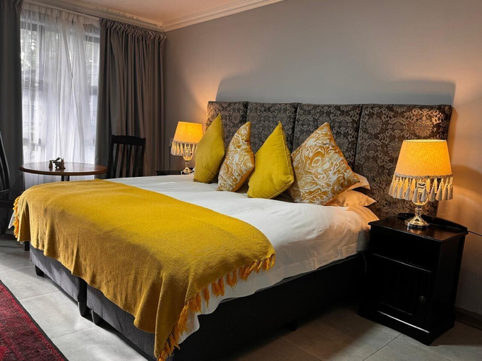 Bedroom 4, The Rabbit Hole Hotel, West Rand