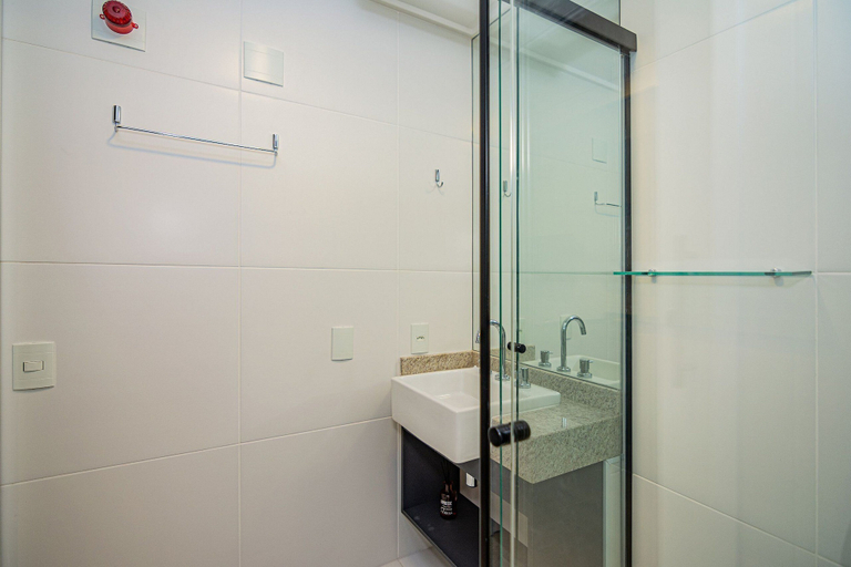 Bathroom 4, Canal do Anfitrião Studios Jauperi, São Paulo