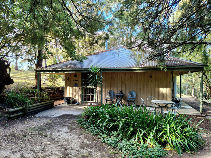 Exterior & Views 2, Kalimna Woods Cottages, E. Gippsland - Bairnsdale