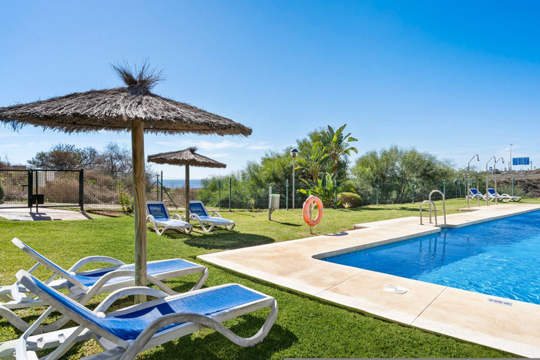Room 5, Cozy Getaway With Pool in Riviera del Sol - Ref 99, Málaga