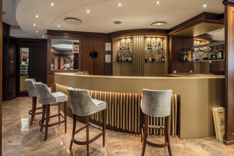 Food & Drinks 5, hotel mythos, Milano