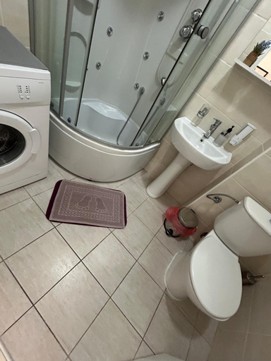 Bathroom 3, Apartments Mitende