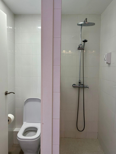 Bathroom 3, Hostal Ruano, Madrid