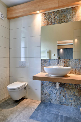 Bathroom 3, Hotel Kochau, Zvolen