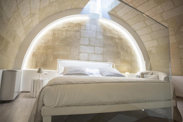 Bedroom 2, Palazzo Montemurro, Matera