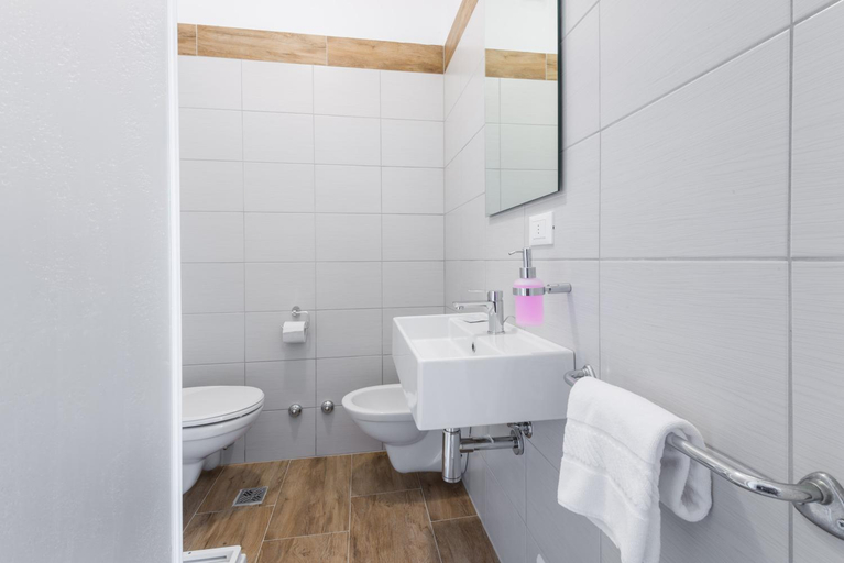 Bathroom 4, Hotel Internazionale Luino, Varese