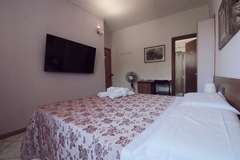 Bedroom 5, Hotel Pontenuovo, Como