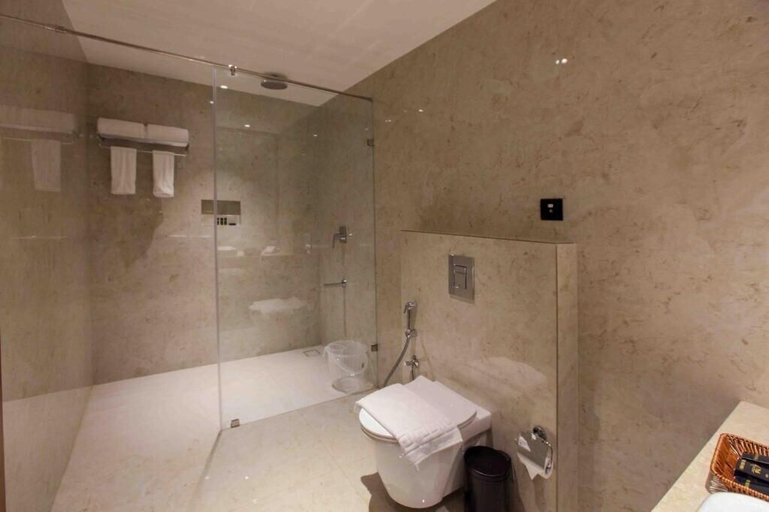 Bathroom 4, Park Residency Ayarkunnam, Kottayam