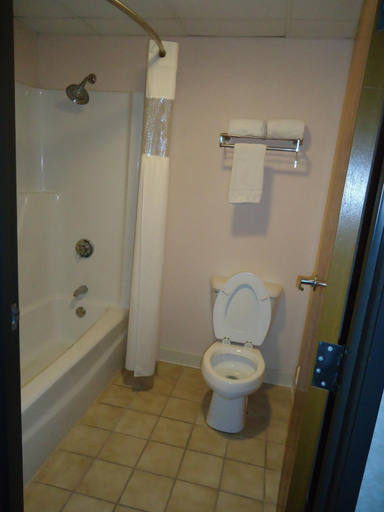 Bathroom 4, YurZzz Inn, Appling
