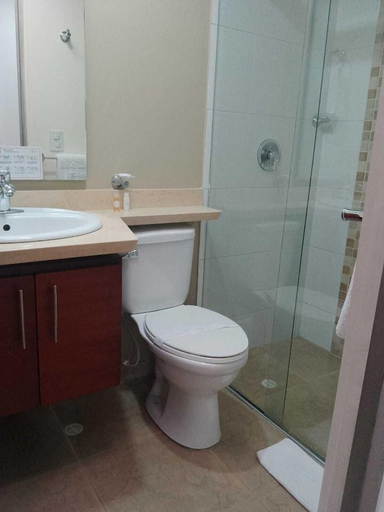 Bathroom 4, Aparta-Suites Mirador del Recuerdo, Santafé de Bogotá