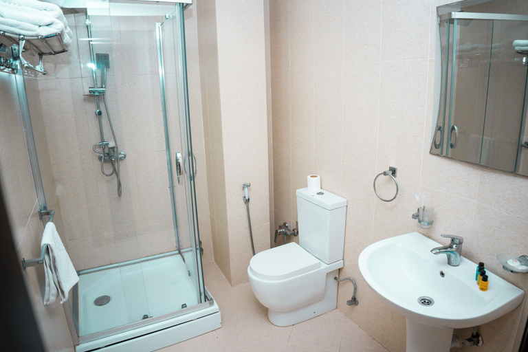 Bathroom 3, Nemi Hotel, Baku