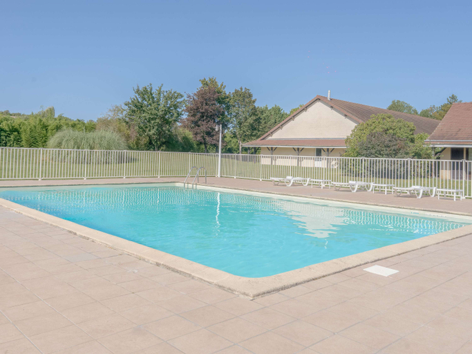 Sport & Beauty 2, Hotel Mercure Auxerre Autoroute du Soleil, Yonne