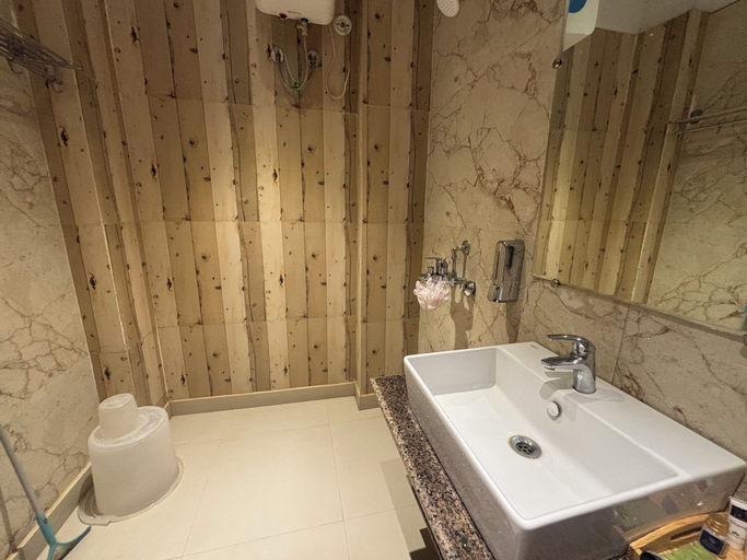 Bathroom 3, Le Cypress - Bareilly, Bareilly