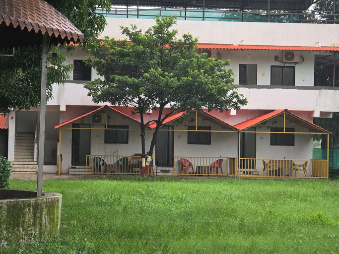 Exterior & Views 2, SAAZ RESORT AND LAWN, Raigarh