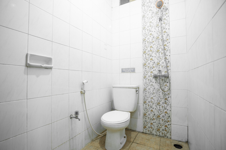 Bathroom 8