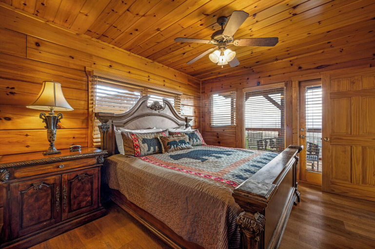 Bedroom 3, Lookout Lodge, Sevier