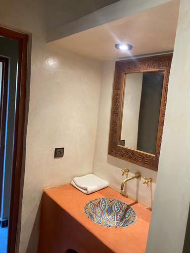 Bathroom 3, Kasbah Erg Chebbi, Errachidia