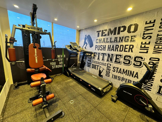 Fitness center 5, Hotel Suba Palace, Mumbai City