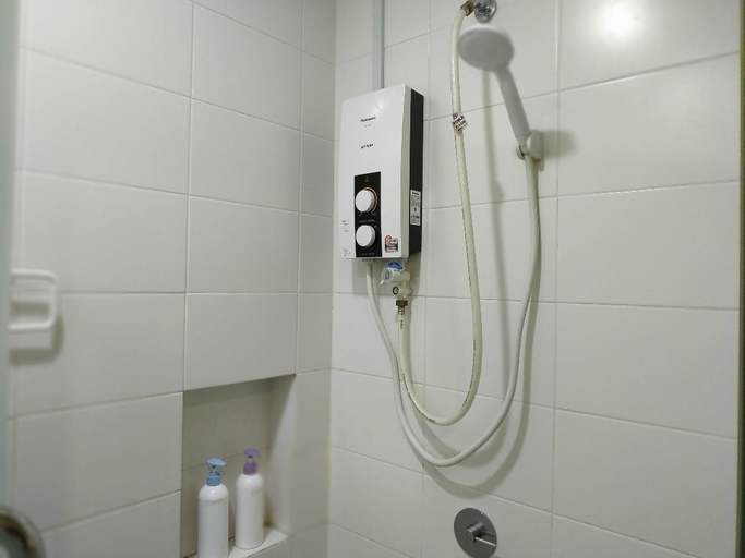 Bathroom, WELCOME @4 pax Trefoil Setia Alam/SCCC, Shah Alam