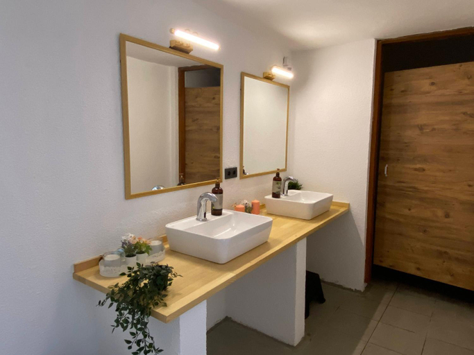 Bathroom, Omar Hotel & Suites, Bodrum