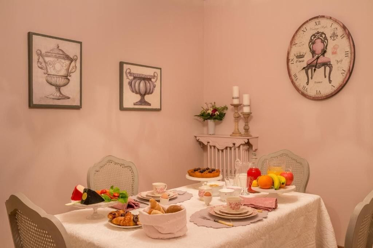 Food & Drinks, Αn enchanting residence in front of the Juliet house, Verona