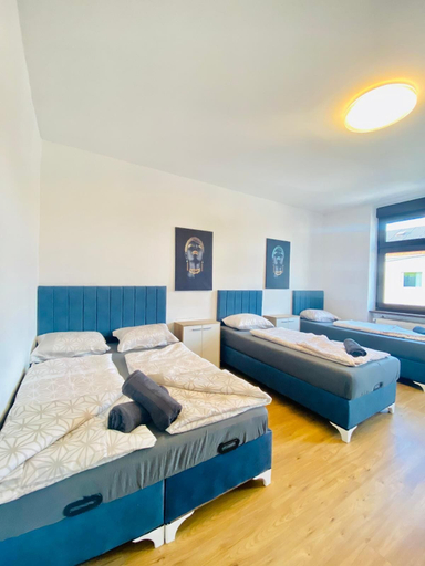 Bedroom 3, Spacious 4BR for 15 & 15 Min to Danube, Wien