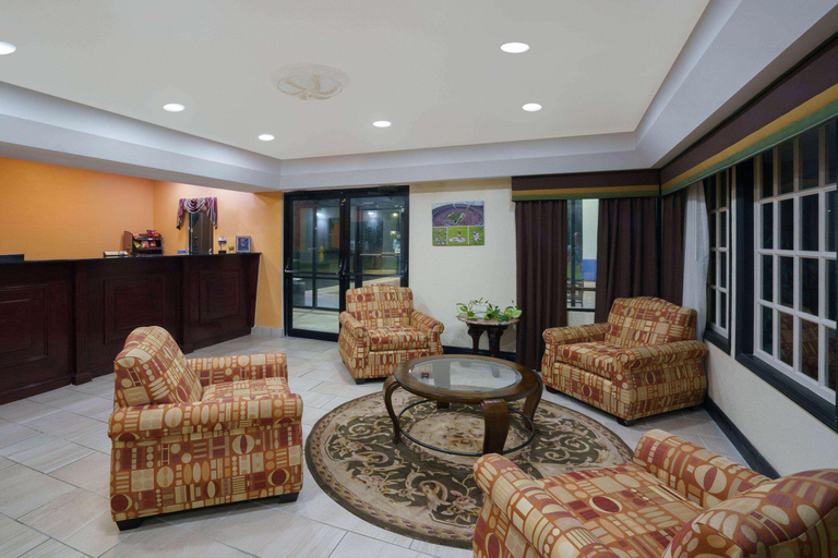 Public Area 2, Travelodge by Wyndham Montgomery East, Montgomery