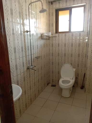 Bathroom 3, Kg Golden Resort, Ilemela