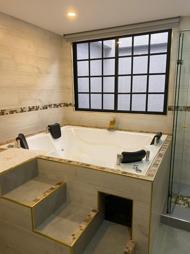 Bathroom 3, HOTEL GOLDEN CARTAGO, Cartago