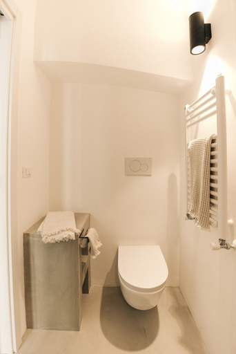 Bathroom 4, CasAlta by Wonderful Italy, Brindisi