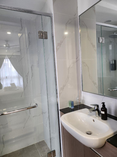 Bathroom 4, Agile Sky Suites at TRX Kuala Lumpur, Kuala Lumpur