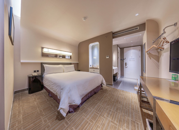 Bedroom 3, Shanghai HongQiao Airport Hotel, Shanghai