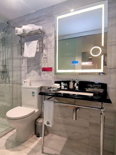 Bathroom 5, The Salisbury Luxury Class, Christchurch