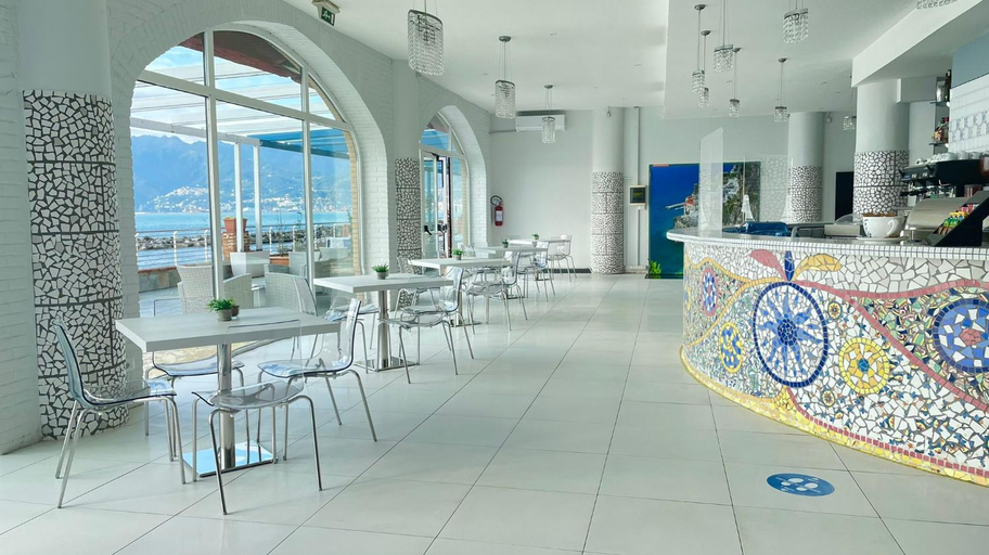 Food & Drinks 5, Hotel Centro Congressi Polo Nautico, Salerno