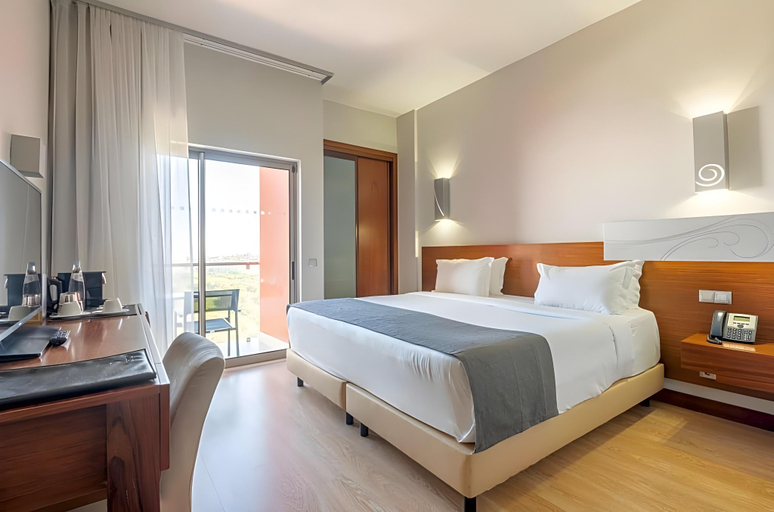Bedroom 3, Aqua Pedra Dos Bicos Design Beach Hotel - Adults Only, Albufeira