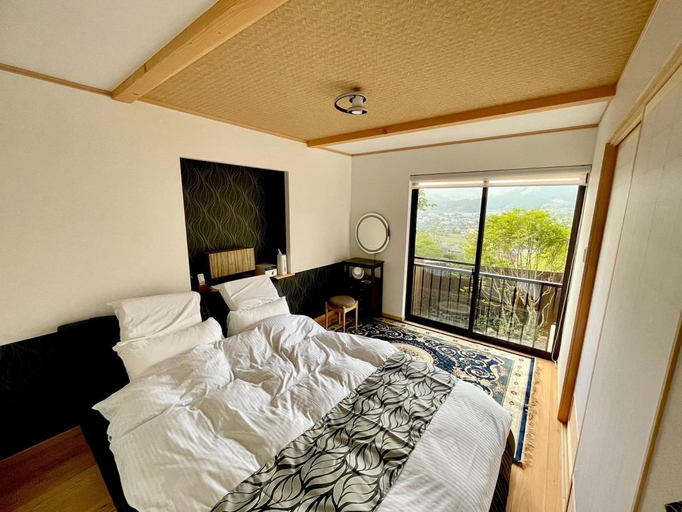 Bedroom 2, Yufuin Sanso Waremokou, Yufu