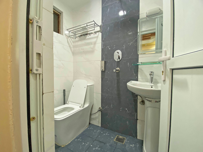 Bathroom 5, Hotel FIve Season Inn, Bagmati