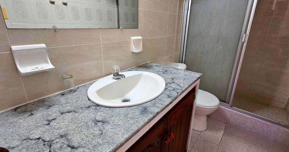 Bathroom, Hotel Santa Isabel II, Ipiales